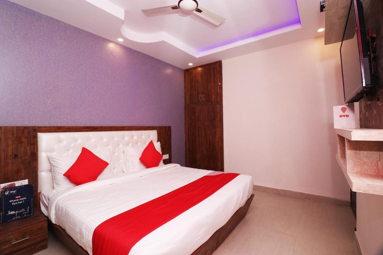 Oyo 25130 Hotel Royal Inn Нью-Делі Екстер'єр фото