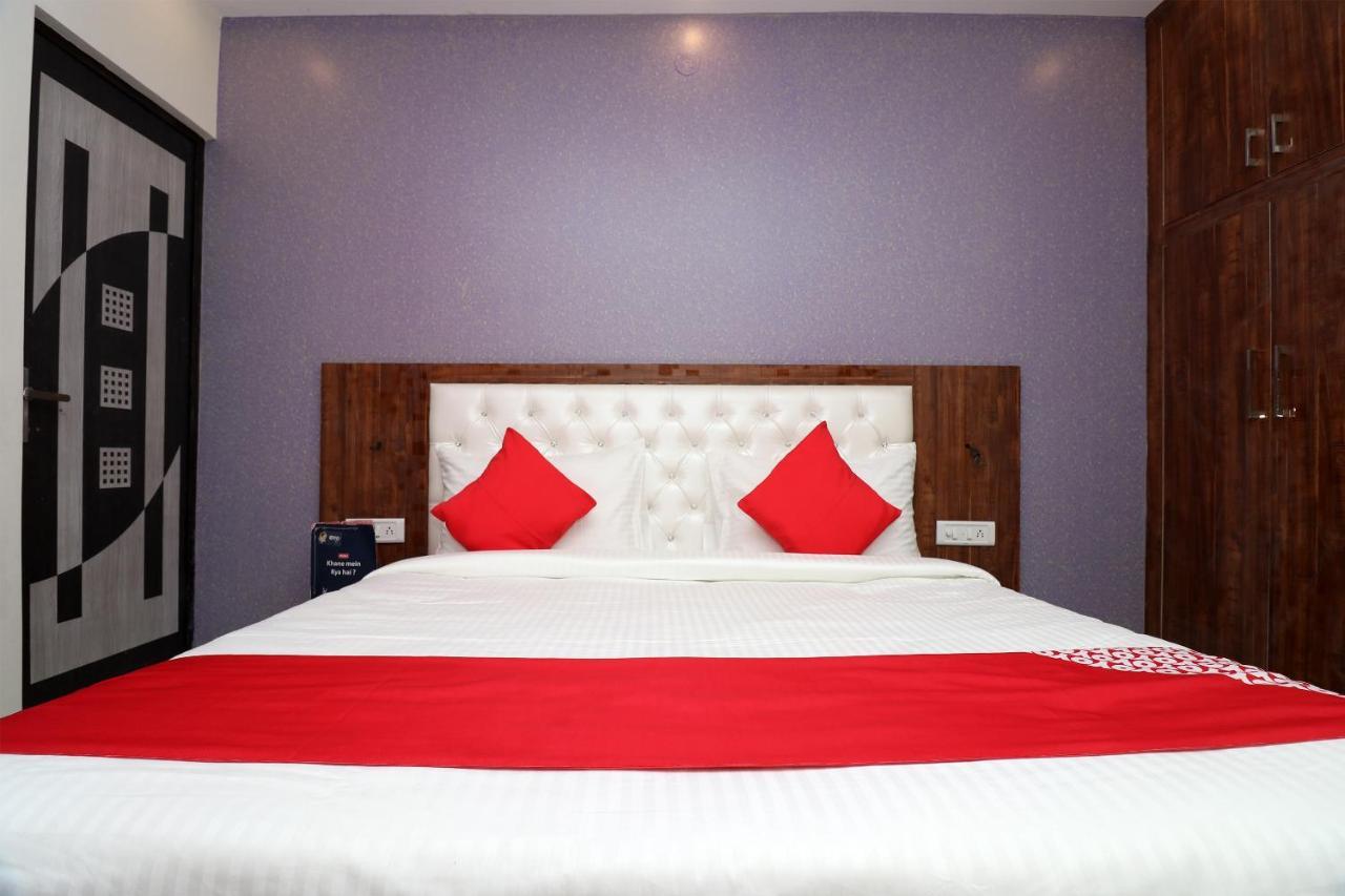 Oyo 25130 Hotel Royal Inn Нью-Делі Екстер'єр фото