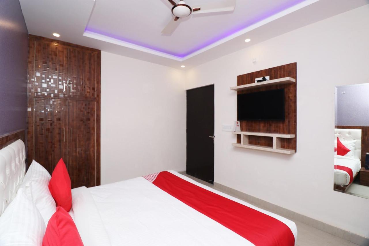Oyo 25130 Hotel Royal Inn Нью-Делі Екстер'єр фото